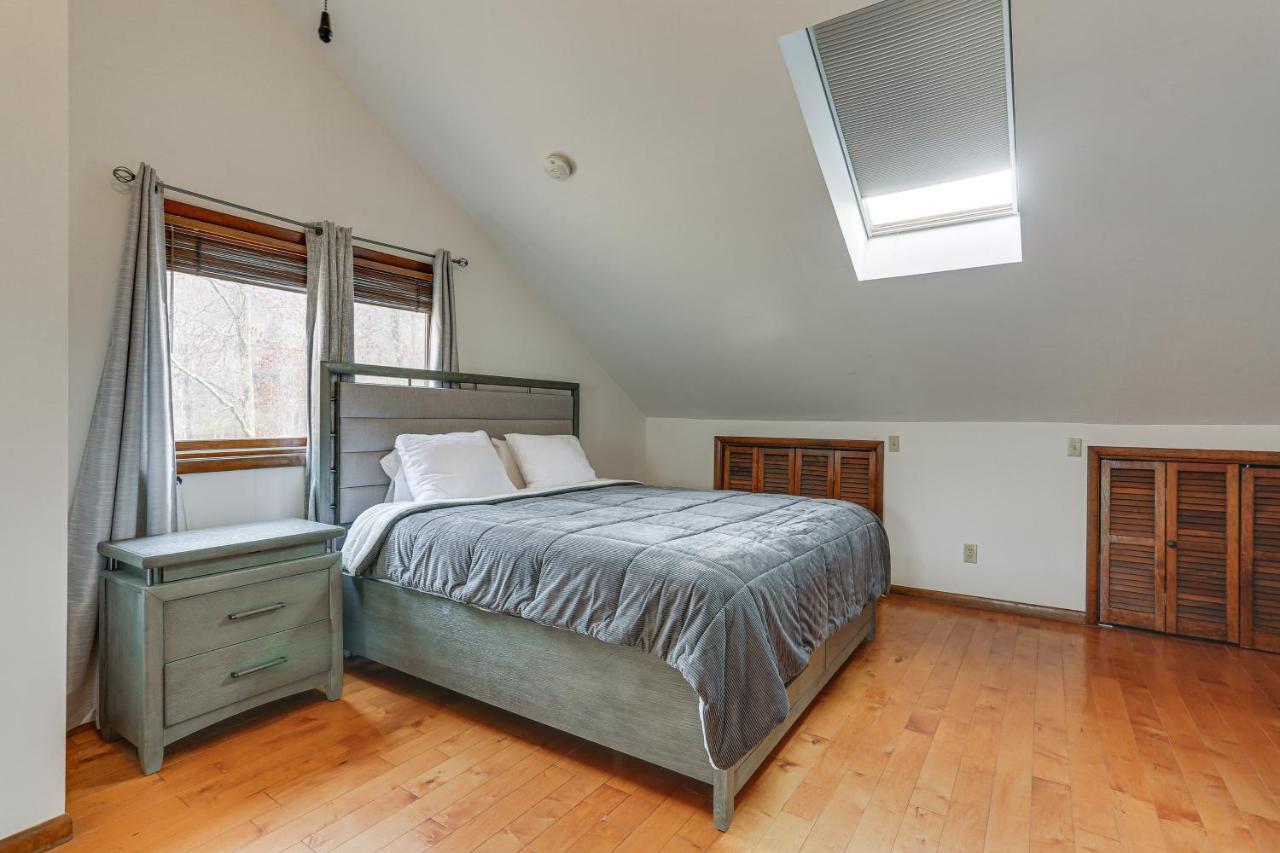 Vernon Township Condo With Balcony Near Ski Lifts! エクステリア 写真