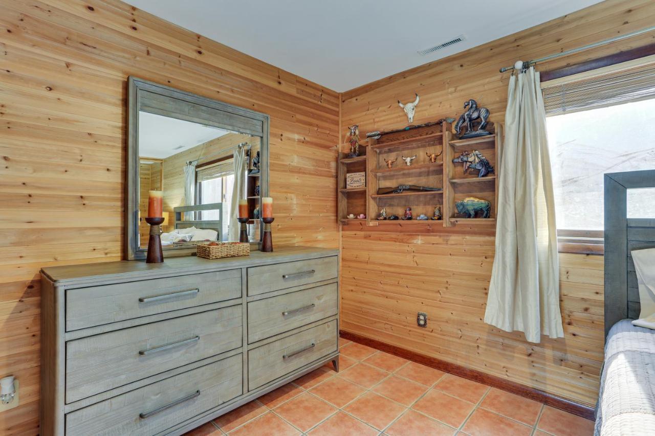 Vernon Township Condo With Balcony Near Ski Lifts! エクステリア 写真