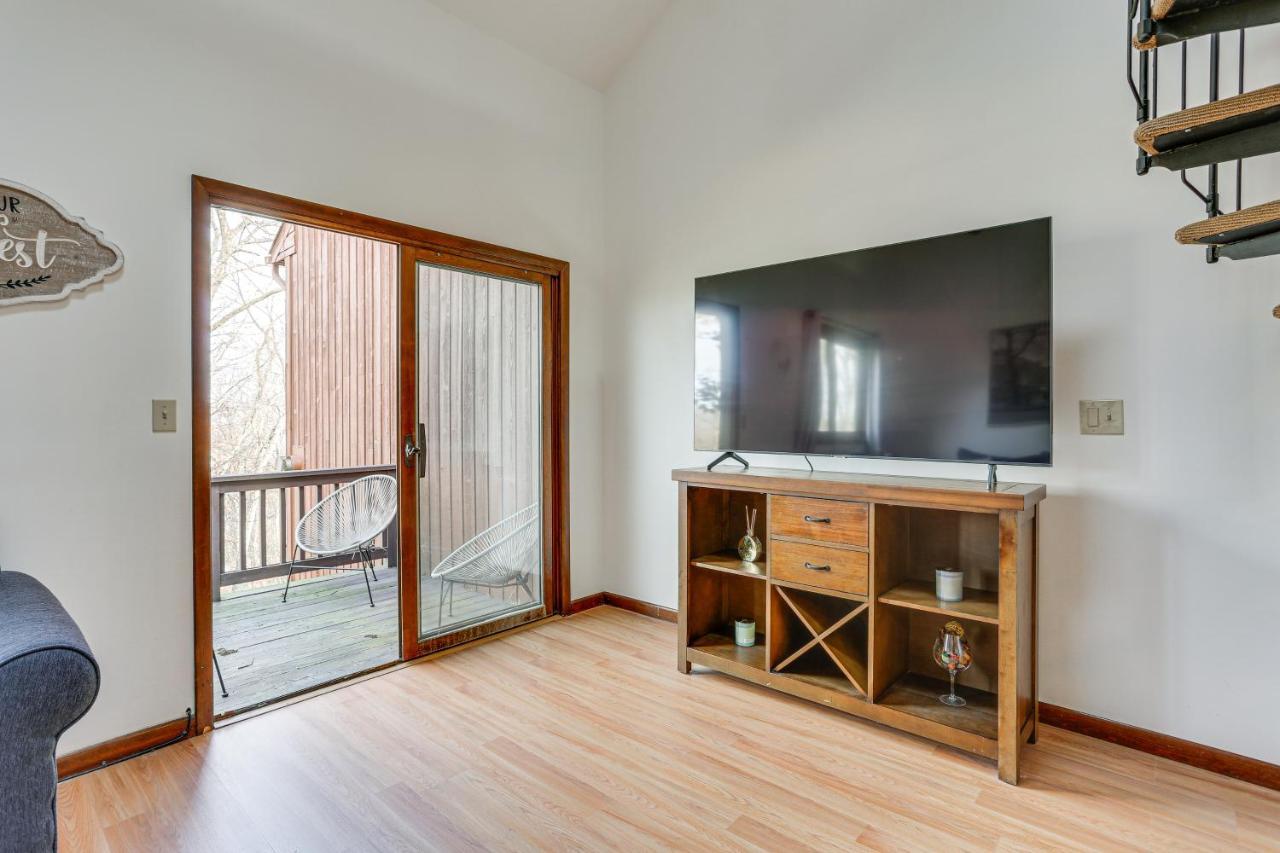 Vernon Township Condo With Balcony Near Ski Lifts! エクステリア 写真