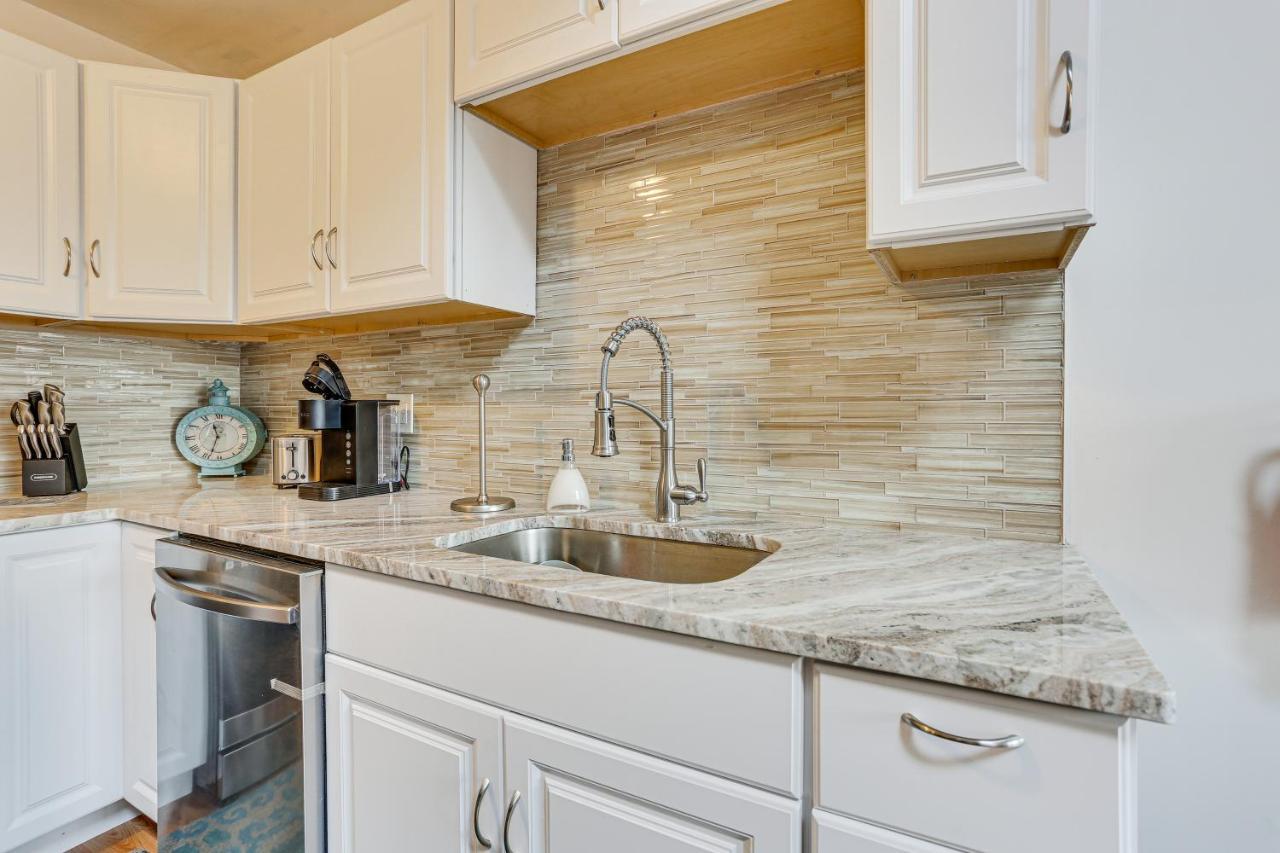 Vernon Township Condo With Balcony Near Ski Lifts! エクステリア 写真